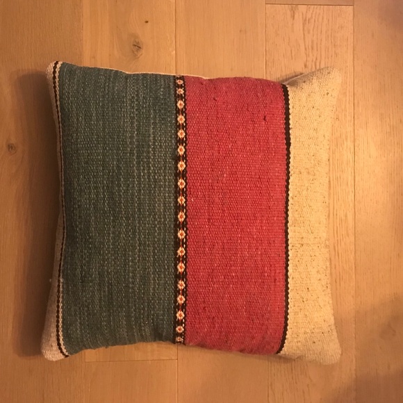 Vintage Style Pillow Cover - Picture 1 of 3
